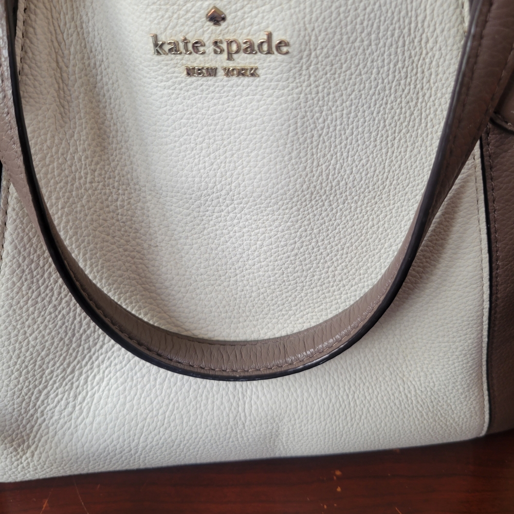 Kate Spade Tan and Cream Leather Crossbody Bag - Picture 2 of 4